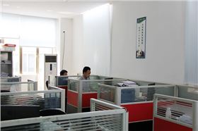 璽世金屬辦公環(huán)境
